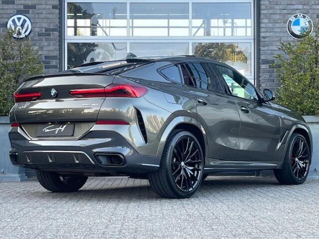 BMW X6 XDRIVE40I M-SPORT - PANO - 22 INCH - ORG. NL.