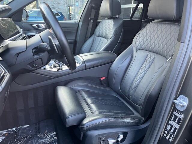 BMW X6 XDRIVE40I M-SPORT - PANO - 22 INCH - ORG. NL.