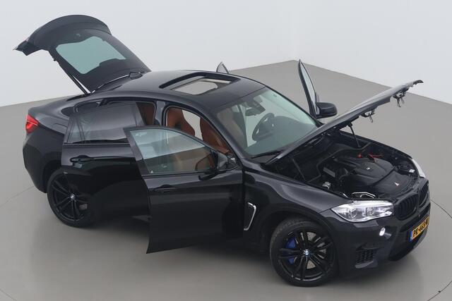 BMW X6 M | LEES TEKST | Head-Up | Panoramadak | 21 Inch | Trekhaak | Vol-Leder