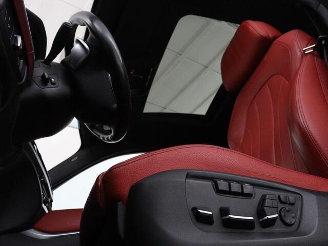 BMW X6 xDrive35i High Executive | Schuifdak | Adaptive cruise | Bang& Olufsen | Leder | Stoelverwarming | Carplay | Camera | Keyless | Navigatie | Stuurverwarming | Origineel NL