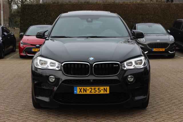 BMW X6 M / NL Auto! / Full option! / Trekhaak / Schuifdak / 360Camera / Carbon intr. / B&O / Softclose / Leder / 21'' / Standkachel / Entertainment System / Luchtvering / Stoelventilatie
