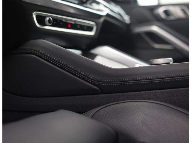 BMW X6 40i xDrive | Pano - Trekhaak - HUD