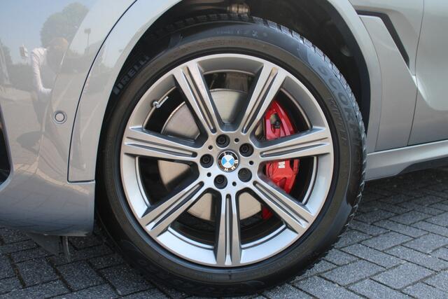 BMW X6 xDrive40i High Executive M Sport Automaat / Panoramadak Sky Lounge / Comfortstoelen / Stoelventilatie / Laserlight / Head-Up / Bowers & Wilkins / Massagestoelen