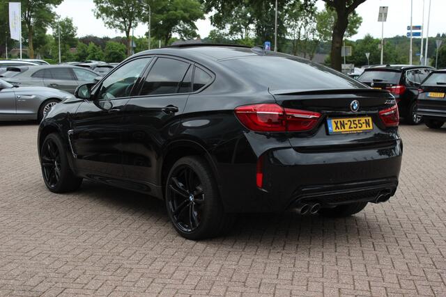 BMW X6 M / NL Auto! / Full option! / Trekhaak / Schuifdak / 360Camera / Carbon intr. / B&O / Softclose / Leder / 21'' / Standkachel / Entertainment System / Luchtvering / Stoelventilatie