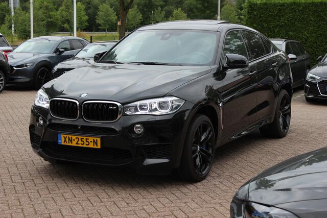 BMW X6 M / NL Auto! / Full option! / Trekhaak / Schuifdak / 360Camera / Carbon intr. / B&O / Softclose / Leder / 21'' / Standkachel / Entertainment System / Luchtvering / Stoelventilatie