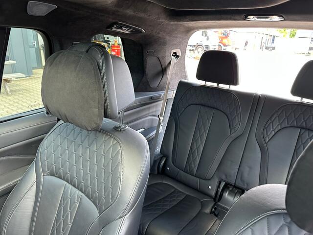 BMW X7 M50d High Executive *Laser*HUD*SoftClose*AHK*LHZ*6sitz*TV*22''*FULL OPTIONAL