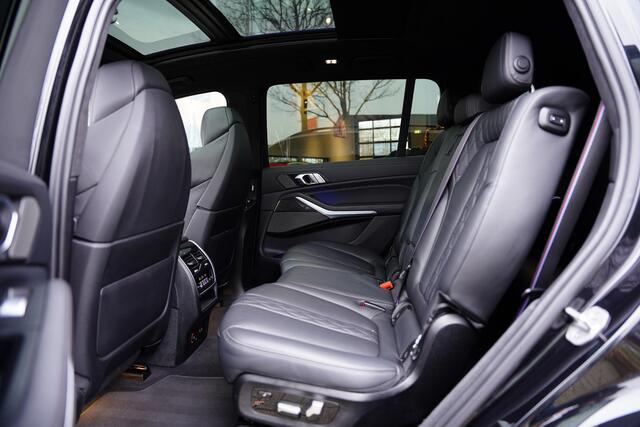 BMW X7 M 60 I X-Drive | Trekhaak | 7 Persoons | M-Sport Pro | Sky Lounge