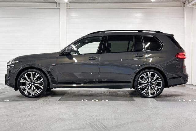 BMW X7 xDrive40i M-Sport Pro | Innovation Pack | Exclusive Pack | Comfort Pack | Driving Assistant Professional | Bowers&Wilkins | Sky Lounge | Soft-Close | Trekhaak
