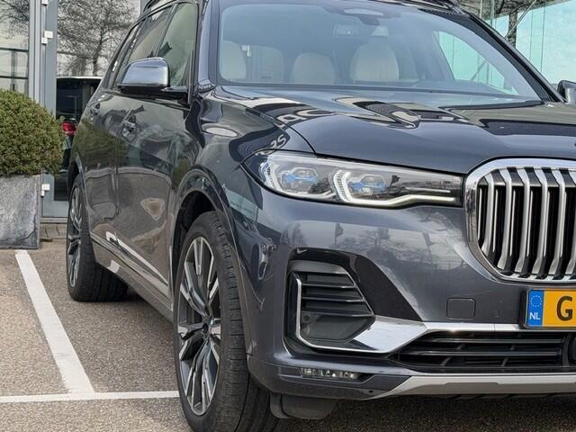 BMW X7 xDrive40i 6p. l 340 PK l Panodak Skylounge l LASER l HUD l 3500 Ahw gewicht l Memory l B &W l 360 Camera l Stuurverw. l Stoelverwarming l Distronic l