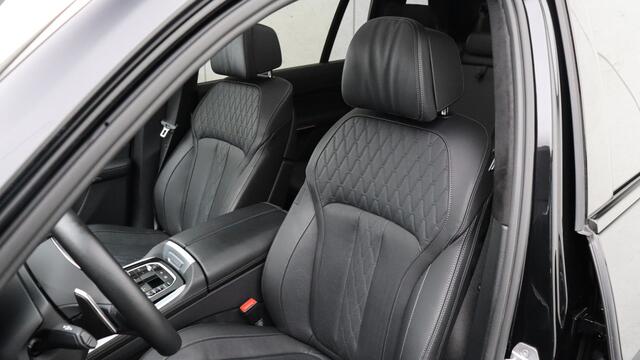 BMW X7 xDrive40i High Executive M-Sport | Sky Lounge | Massage | Laserlight | Standkachel | Head-up | Trekhaak | Soft-Close