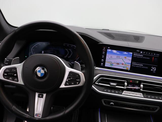 BMW X7 xDrive40i High Executive | M Sportpakket | BMW Personal CoPilot Pack | Trekhaak | Soft Close | Panorama-Glasdak Sky Lounge | Driving Assistant Professional | Head Up Display | HiFi | 22''