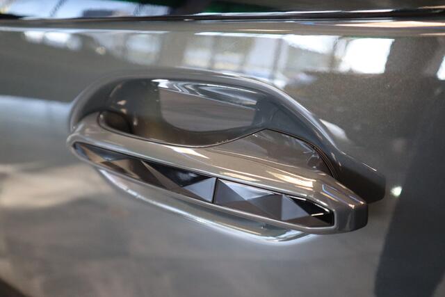 BMW XM PHEV 30 kWh Bowers & Wilkins 23''LM inidivual leder Trekhaak NL Auto