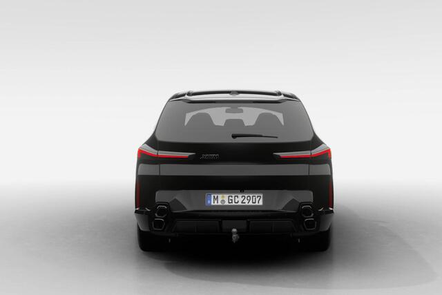 BMW XM PHEV 50e | 23" LM (Styling 923 M) BiColor Jet Black | Trekhaak met elektrisch wegklapbare kogel | Driving Assistant Professional | Bowers & Wilkins Diamond Surround Souns System