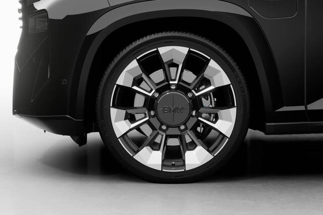 BMW XM PHEV 50e | 23" LM (Styling 923 M) BiColor Jet Black | Trekhaak met elektrisch wegklapbare kogel | Driving Assistant Professional | Bowers & Wilkins Diamond Surround Souns System