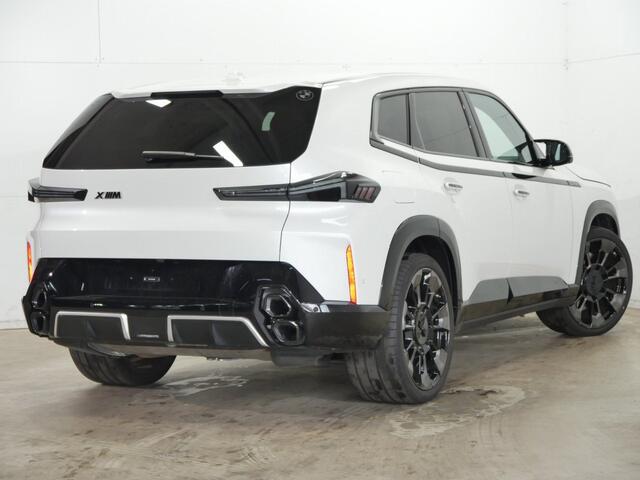 BMW XM 50e | 23" | Individual leder | Harman/kardon | Trekhaak | Co Pilot | Stoelver. + massage + ventilatie