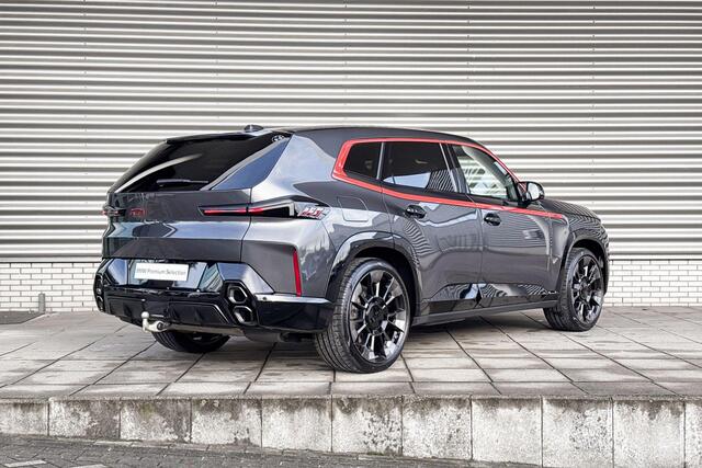 BMW XM PHEV Label Red 30 kWh