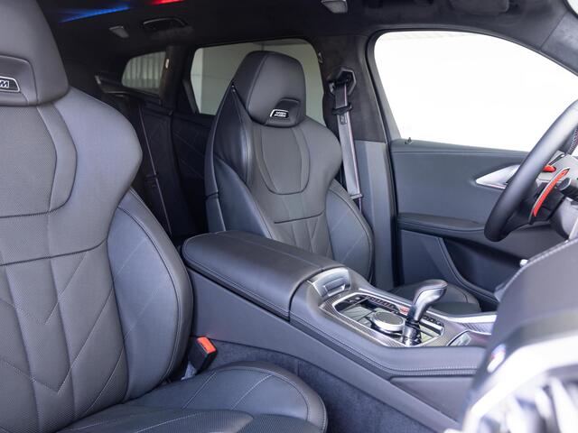 BMW XM Label Red | M Driver's Pack | Comfort Access | Bowers & Wilkins | Soft-Close | Stoelventilatie | Massagefunctie | Trekhaak