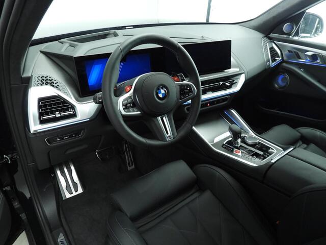 BMW XM PHEV 50e Bower & Wilkens / Soft close / Park assist / Driving assist / Trekhaak / Getint glas / Massage stoelen / Alu wielen 22 inch