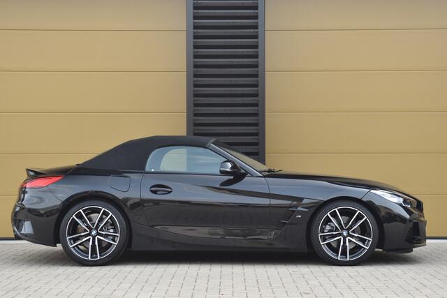 BMW Z4 Roadster sDrive20i * M Sportpakket * M Stoel * Harman Kardon * Head-up * Stoelverwarming * LED *