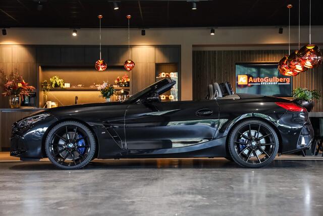 BMW Z4 Roadster M40i High Exe Black Edition Plus !6900KM!Sportstoelen+ Leder/ Verwarming/ Memory, Head-Up, Harman-Kardon, ACC, BMW Live Dash, Keyless, Camera, DAB, Innovatie/ Parkeer/ Driving Ass/ Uitrusting/ Ambiente/ Spiegel Pakket, Stuurverwarming, Lmv 20''