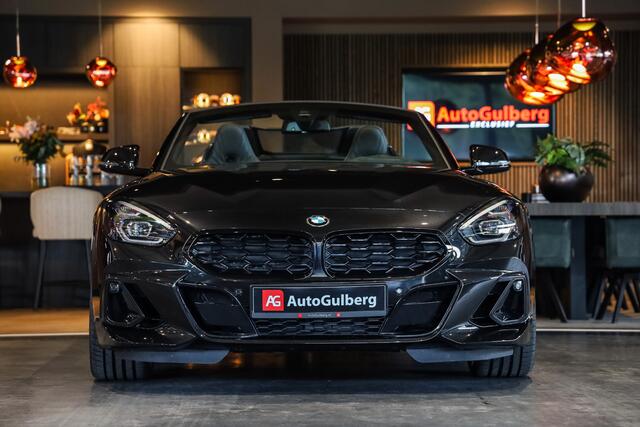 BMW Z4 Roadster M40i High Exe Black Edition Plus !6900KM!Sportstoelen+ Leder/ Verwarming/ Memory, Head-Up, Harman-Kardon, ACC, BMW Live Dash, Keyless, Camera, DAB, Innovatie/ Parkeer/ Driving Ass/ Uitrusting/ Ambiente/ Spiegel Pakket, Stuurverwarming, Lmv 20''
