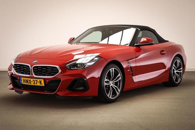 BMW Z4 Roadster sDrive20i High Executive | M SPORT EXT. | SFEERVERLICHTING | DRAADLOZE LADER | DAB | APPLE | 19"