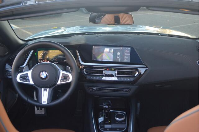 BMW Z4 Roadster M40i High Executive M Sport Automaat / Achteruitrijcamera / M Sportstoelen / M Adaptief onderstel / Comfort Access / Adaptieve LED / Head-Up / Harman Kardon