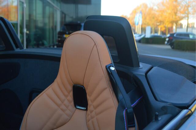 BMW Z4 Roadster M40i High Executive M Sport Automaat / Achteruitrijcamera / M Sportstoelen / M Adaptief onderstel / Comfort Access / Adaptieve LED / Head-Up / Harman Kardon