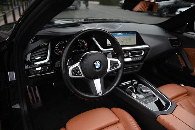 BMW Z4 Roadster M40i High Executive Automaat / M Sportstoelen / M Adaptief onderstel / Head-Up / Adaptieve LED / Comfort Access / Active Cruise Control