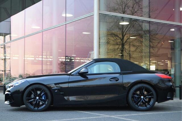 BMW Z4 Roadster M40i High Executive Automaat / M Sportstoelen / Achteruitrijcamera / M Adaptief onderstel / Comfort Access / Head-Up / Active Cruise Control