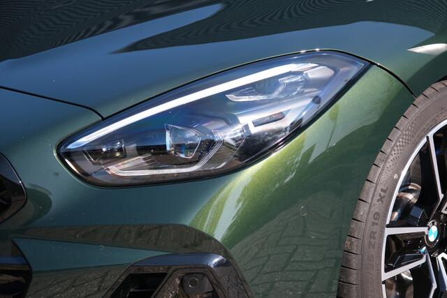 BMW Z4 Roadster M40i 340 PK High Executive | Head Up | Harman Kardon | Active Cruise |