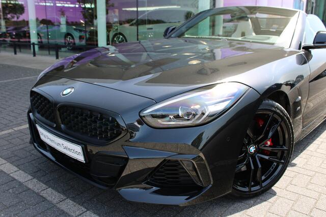 BMW Z4 Roadster M40i Automaat / Sportstoelen / Comfort Access / Achteruitrijcamera / Adaptieve LED / Head-Up / Harman Kardon