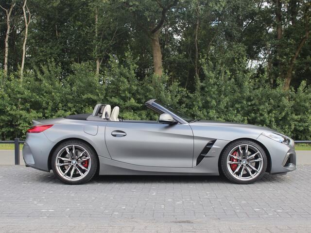 BMW Z4 Roadster M40i High Executive Frozen Grey Metallic