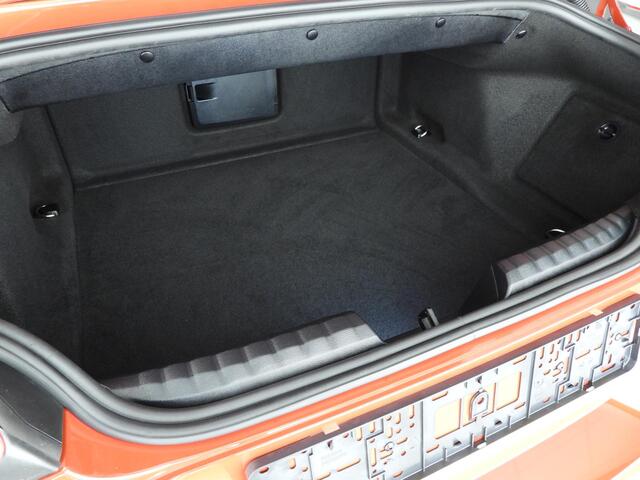 BMW Z4 Roadster sDrive20i | Handgeschakeld !! | LED | Leder | Navigatie | Windscherm | Stoelverwarming | DAB | Hifi speakers | Alu 18 inch