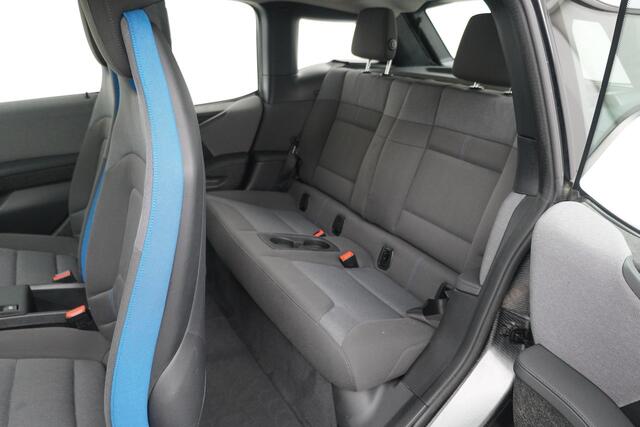 BMW i3 BWJ 2021 170 PK Basis 120Ah 42 kWh STOELVERW. / 20 INCH LMV / CAMERA / VIRTUAL COCKPIT / CLIMA / BLUETOOTH / NAVI / PDC