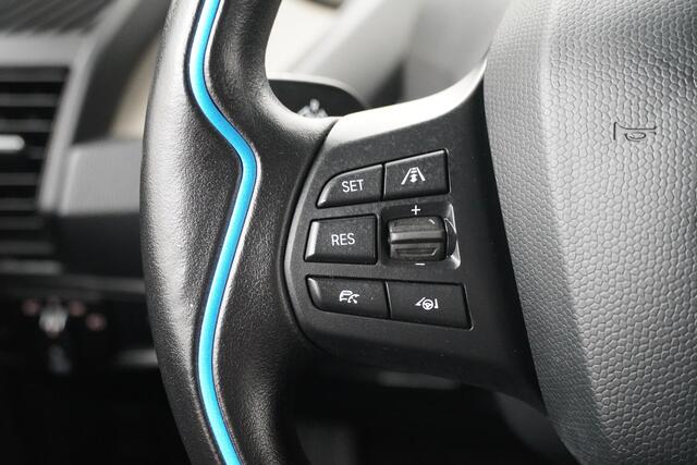 BMW i3 BWJ 2021 170 PK Basis 120Ah 42 kWh STOELVERW. / 20 INCH LMV / CAMERA / VIRTUAL COCKPIT / CLIMA / BLUETOOTH / NAVI / PDC