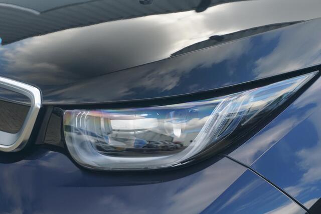 BMW i3 120Ah 19'' / Stoelverwarming / Comfort Pack / BMW Service Inclusive 10 Jaar / Extra getint glas