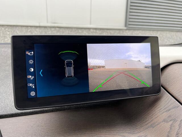 BMW i3 Executive 120Ah 42 kWh /Lodge/Carplay/W-pomp/Camera/20"/3-Fase