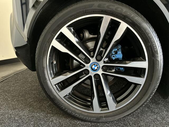 BMW i3 S Executive Edition 120Ah 42 kWh | Stoelverwarming | Adaptieve LED verlichting | Warmtepomp
