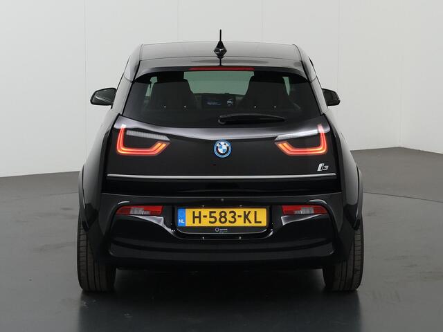 BMW i3 Executive Edition 120Ah 42 kWh | Panoramadak | Cruise Control Adaptief | Navigatie | Parkeercamera |