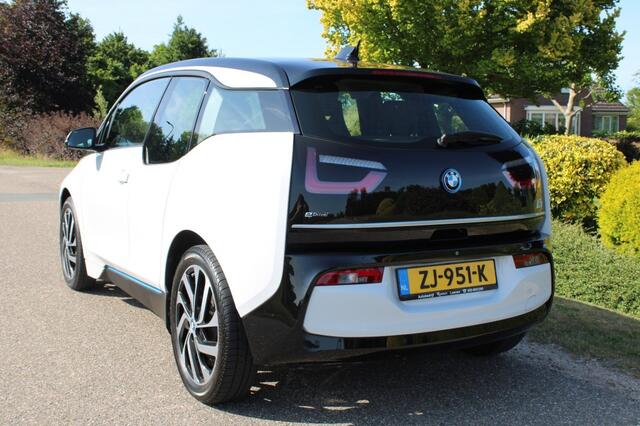 BMW i3 120Ah 42 kWh ECC/Camera/Cruise/DAB/Navi/Harman Kardon/Stoelverw