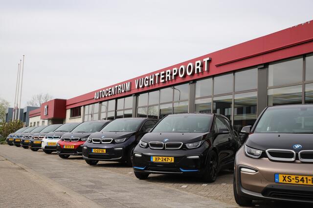 BMW i3 120ah/ 42kw Executive/Mountain Ridge blue/2022/Led/W-pomp/Cruise/3-fase