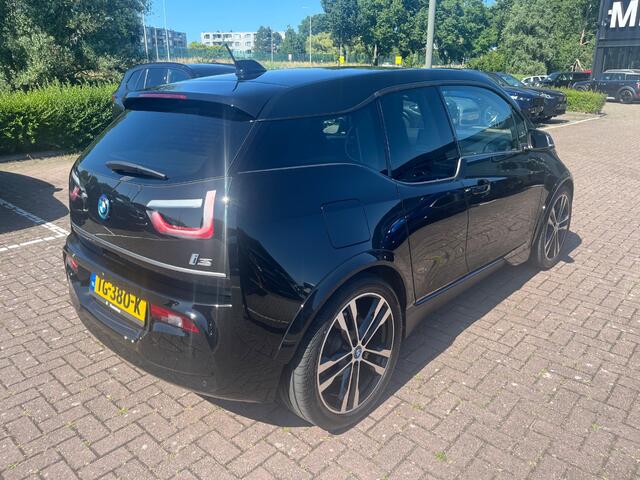 BMW i3 S iPerformance 94Ah 33 kWh / Panoramadak / Camera / Leder / 20'' / Keyless / Navigatie / DAB / ACC / Stoelverwarming