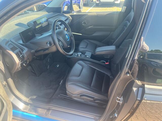 BMW i3 S iPerformance 94Ah 33 kWh / Panoramadak / Camera / Leder / 20'' / Keyless / Navigatie / DAB / ACC / Stoelverwarming