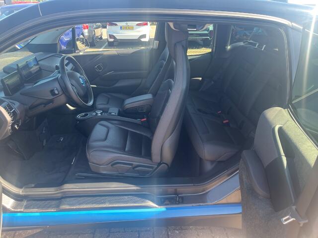 BMW i3 S iPerformance 94Ah 33 kWh / Panoramadak / Camera / Leder / 20'' / Keyless / Navigatie / DAB / ACC / Stoelverwarming