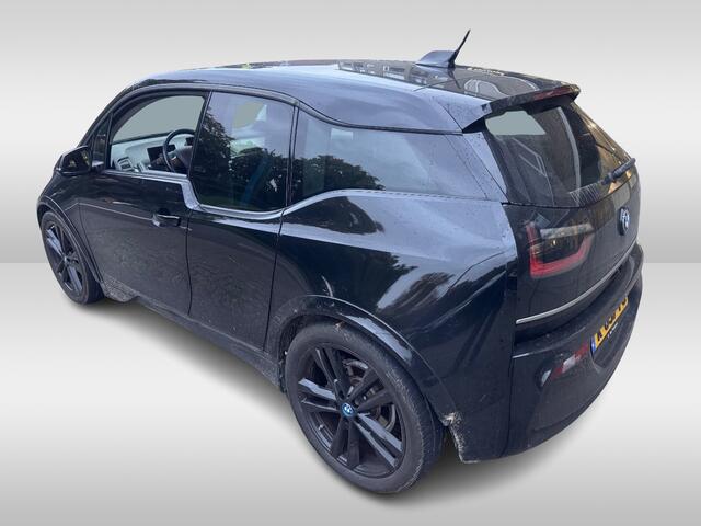 BMW i3 Dark Shadow Edition 120Ah 42 kWh / Camera / Navigatie / 20'' / Stoelverwarming / DAB / LED / Cruise Control