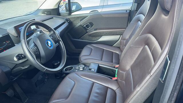 BMW i3 Unique Forever Edition 120Ah 42 kWh | 20" | Snelader | Panorama | Leder | Sportpakket | Harman Kardon