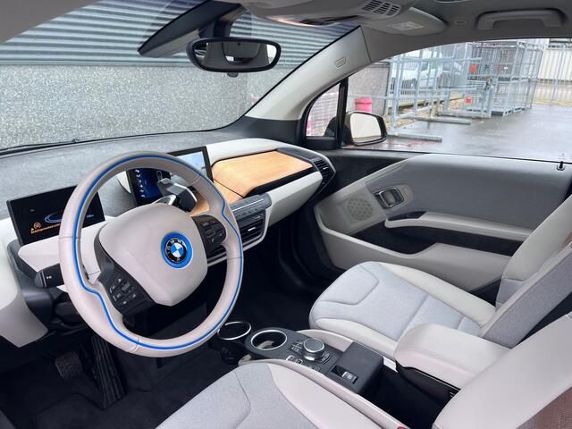 BMW i3 Executive 120Ah 42 kWh*Galvanic Gold*& Loft/Sunroof/Adaptive/W-pomp/3-fase