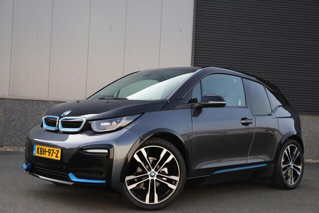 BMW i3 Executive 120Ah 42 kWh/Schuifdak/H-Kardon/Adaptive/Carplay/Camera/3-fase