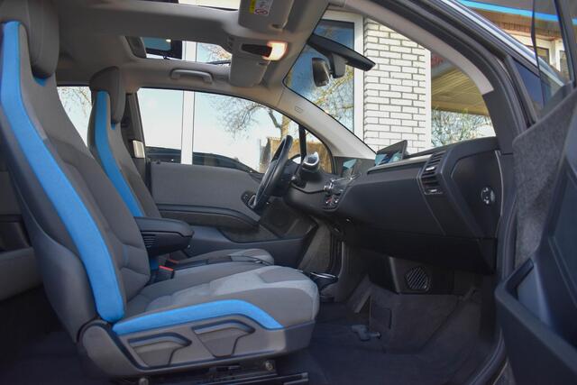 BMW i3 Basis 120Ah 42 kWh Pano Stoelverwarming Navi